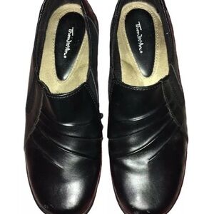 Thom McAn Black Leather Slip-On Loafers